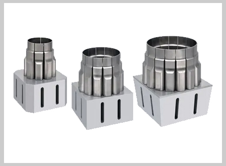 Three Cavity Ultrasonic Horn